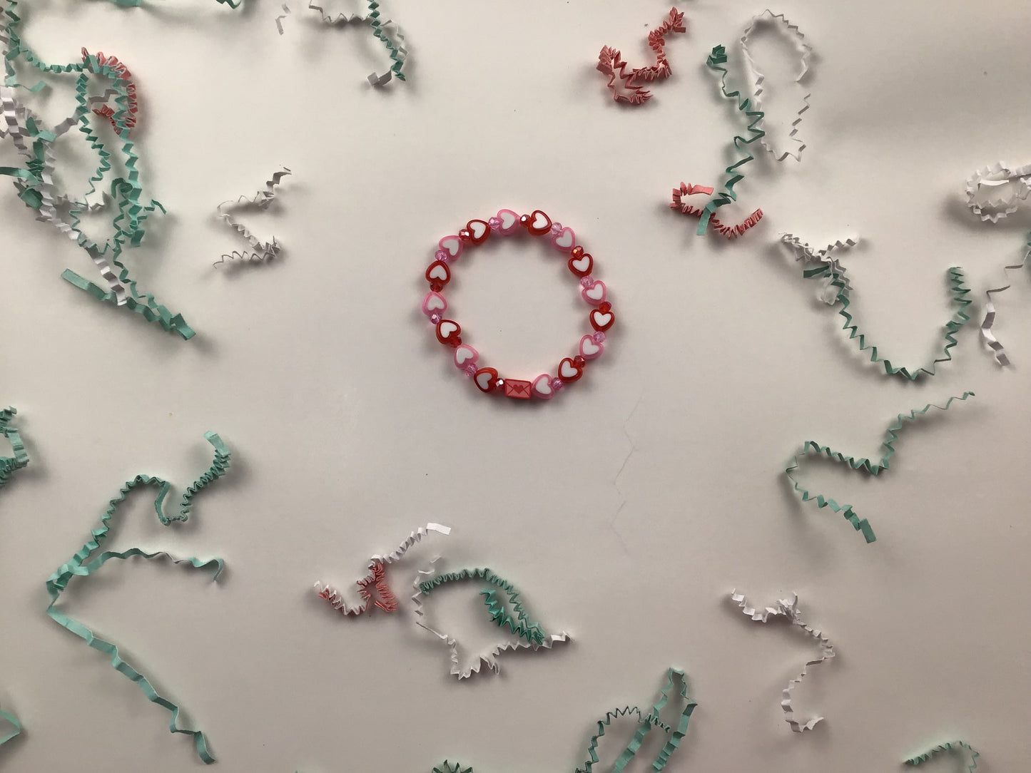 Sending love bracelet💌