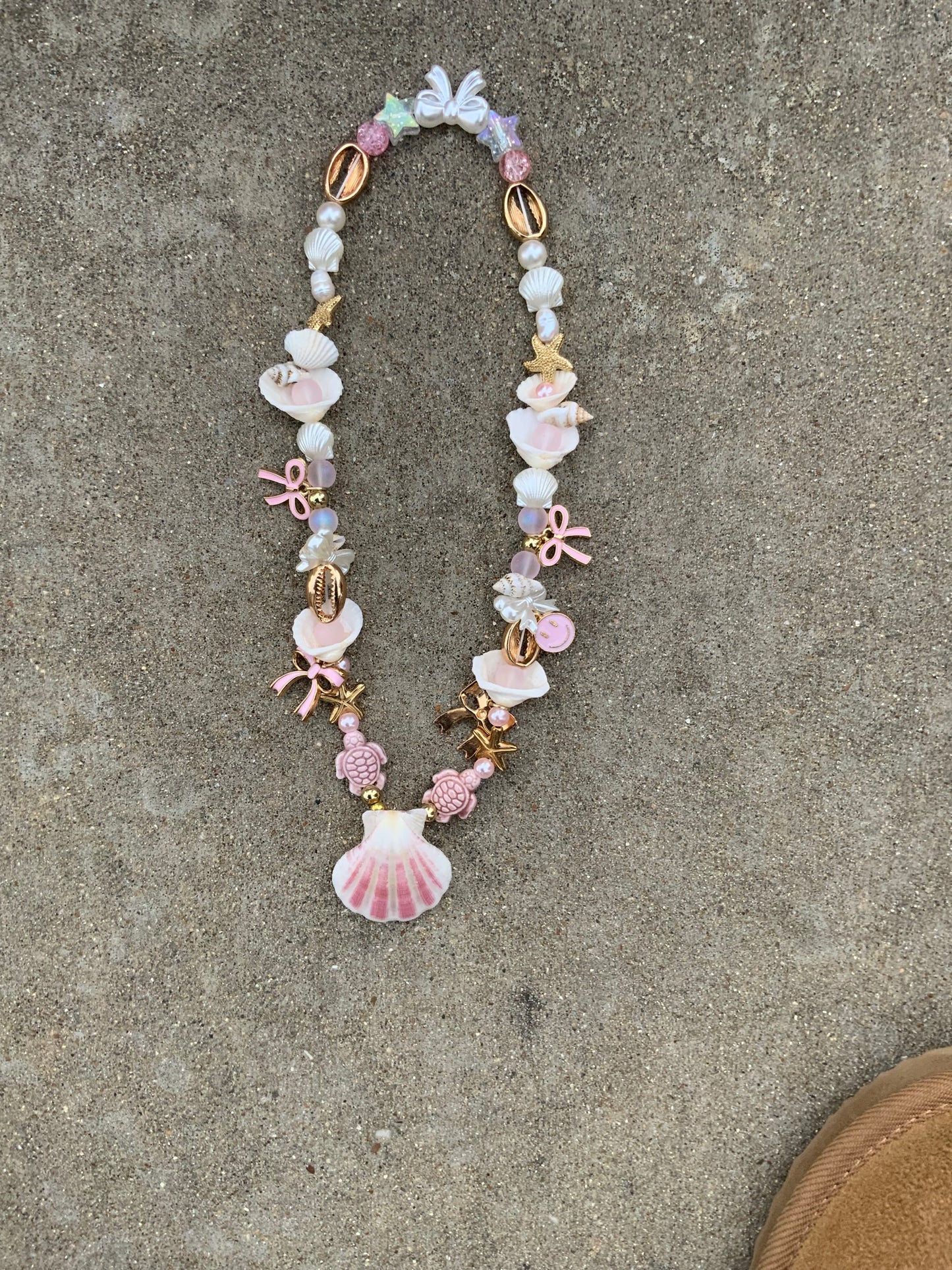 Bikini blush necklace🪷