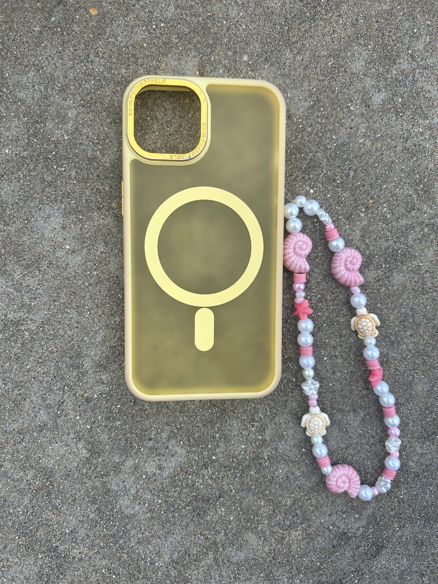 Bloxi beach phone charm
